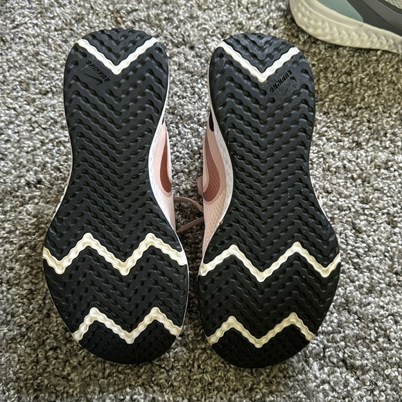 Nike Revolution Running Sneakers, women’s size 7.5 bundle - Picture 12 of 13